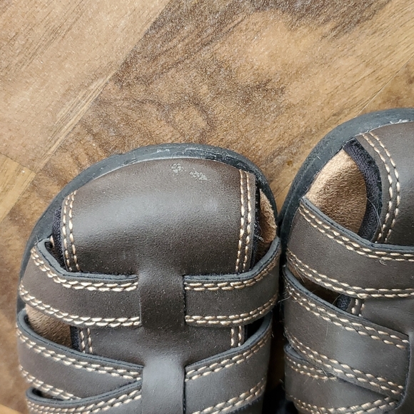 Okie Dokie Brown Sandals - Picture 4 of 7